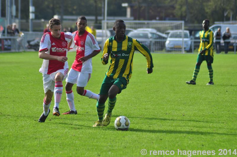 Foto_s wedstrijden ADO Den Haag jeugdopleiding  18 oktober 2014