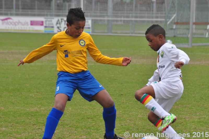 ADO Den Haag Jeugdopleidingen tegen VVV/Helmond DHC 