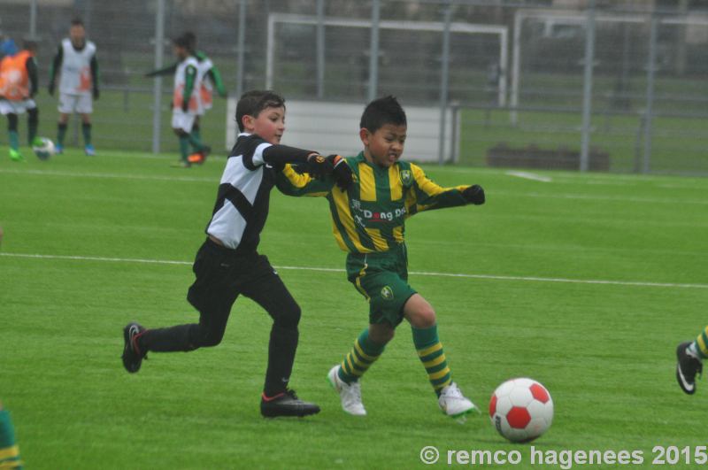 ADO Den Haag Jeugdopleidingen tegen VVV/Helmond DHC 