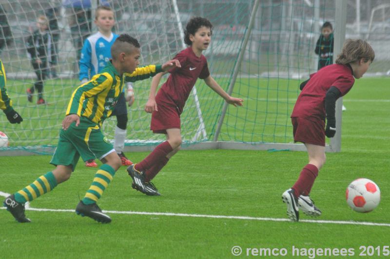 ADO Den Haag Jeugdopleidingen tegen VVV/Helmond DHC 