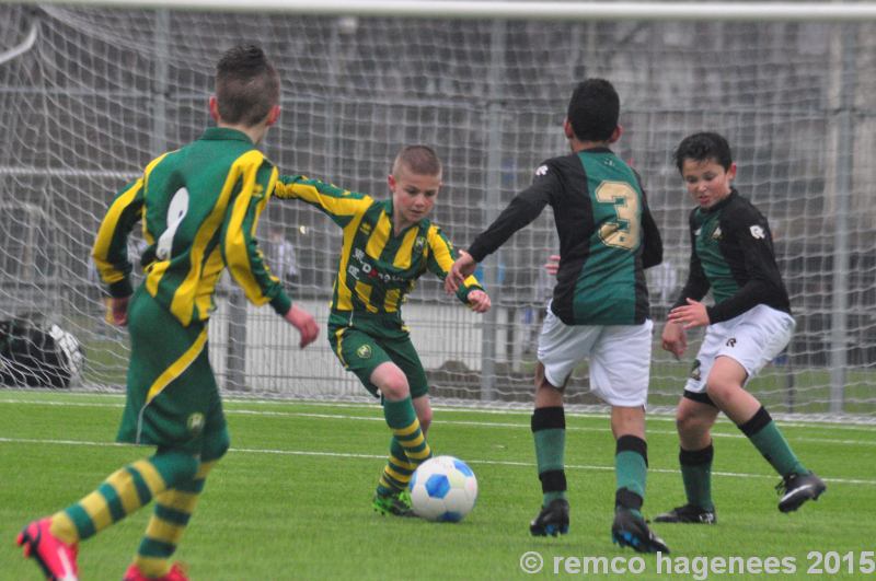 ADO Den Haag Jeugdopleidingen tegen VVV/Helmond DHC 