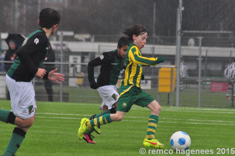 ADO Den Haag Jeugdopleidingen tegen VVV/Helmond DHC 