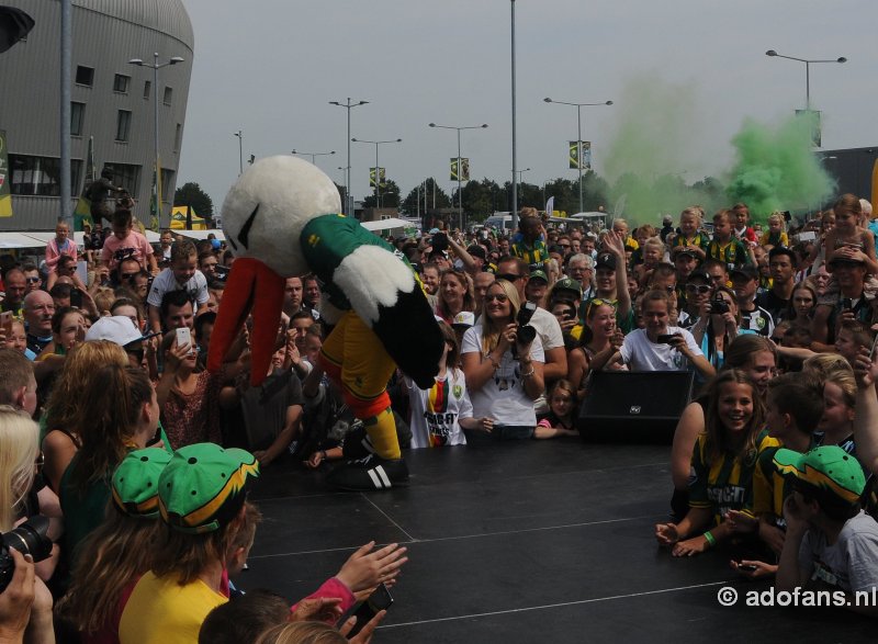 Foto's opendag ADO Den Haag 2015