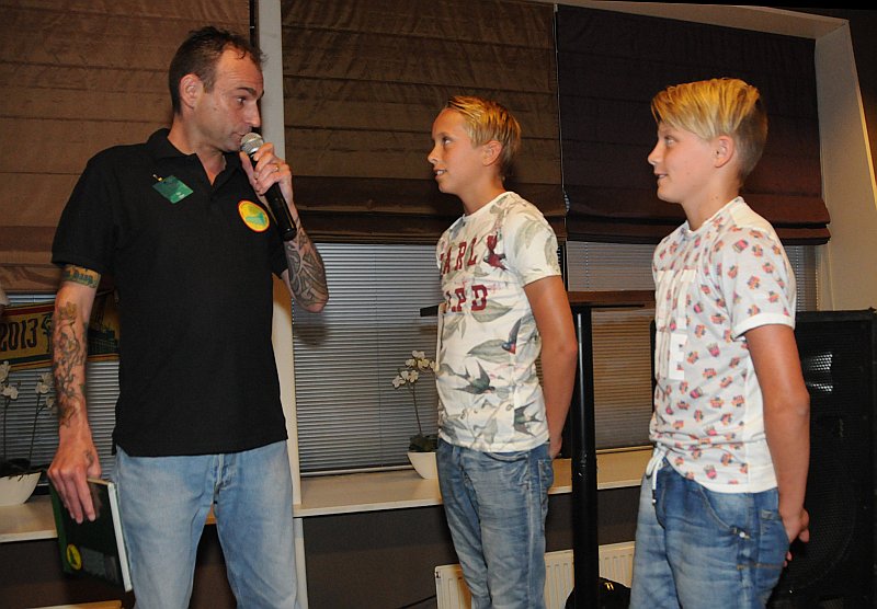 Ed Slier met ADO Den Haag Jeugd spelers