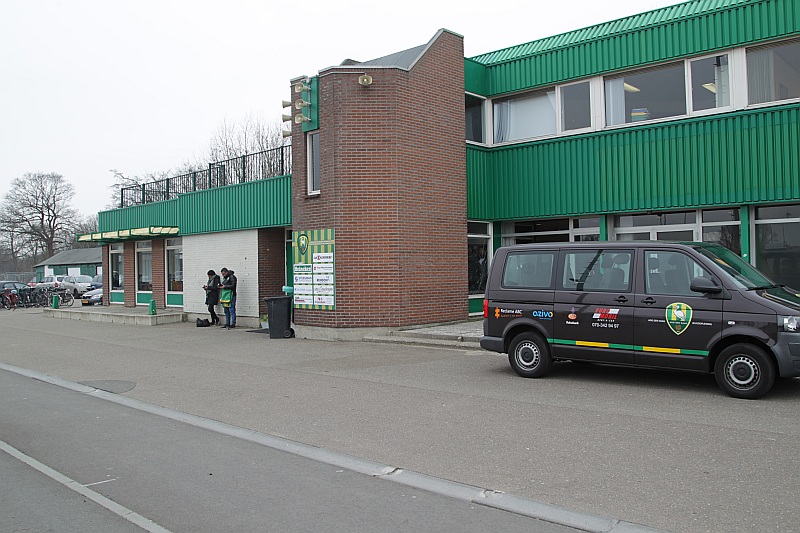 Jeugd complex de aftrap sloop en nieuwbouw