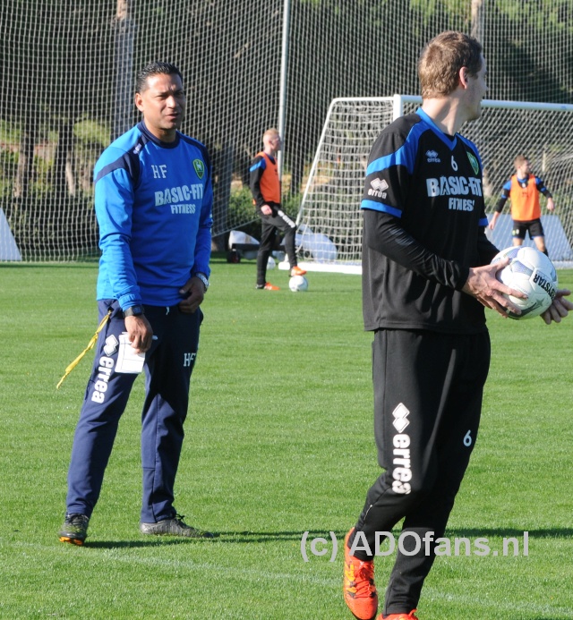 Henk Fraser tijdens trainingskamp in Sotogrande