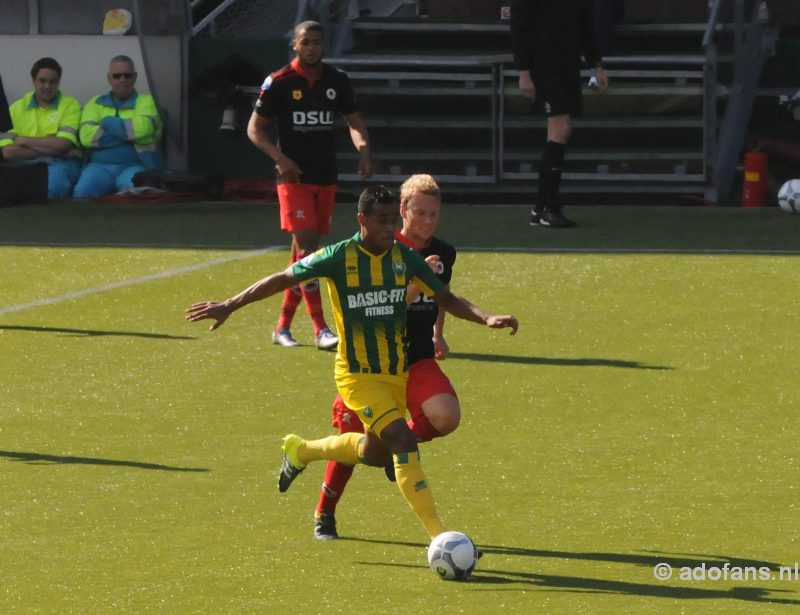 Verslag en foto`s: Puntverlies na drie keer voorsprong: ADO - Excelsior 3-3