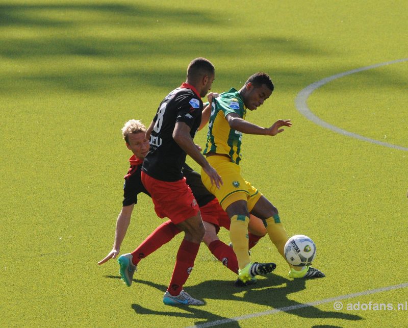 Verslag en foto`s: Puntverlies na drie keer voorsprong: ADO - Excelsior 3-3