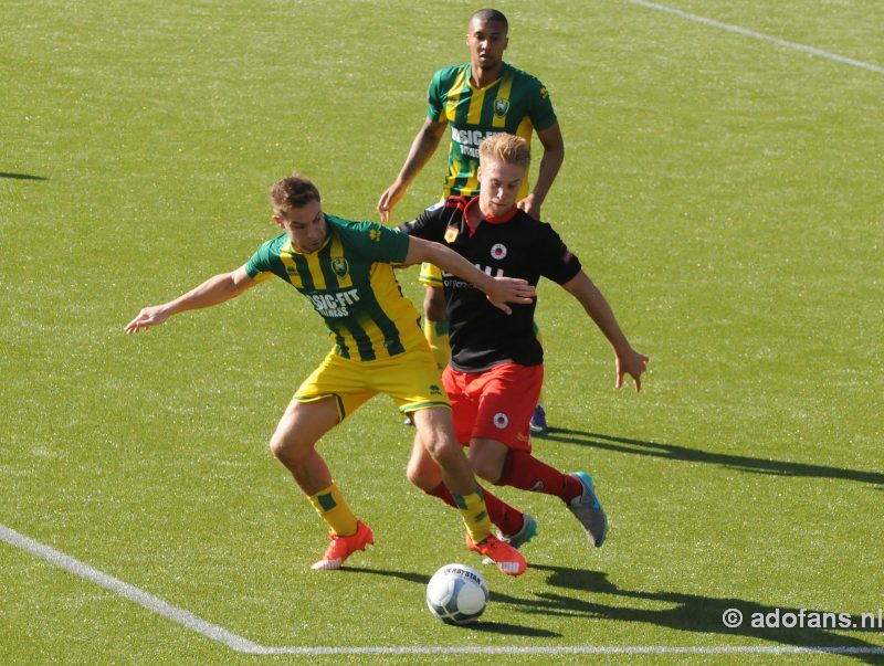 Verslag en foto`s: Puntverlies na drie keer voorsprong: ADO - Excelsior 3-3