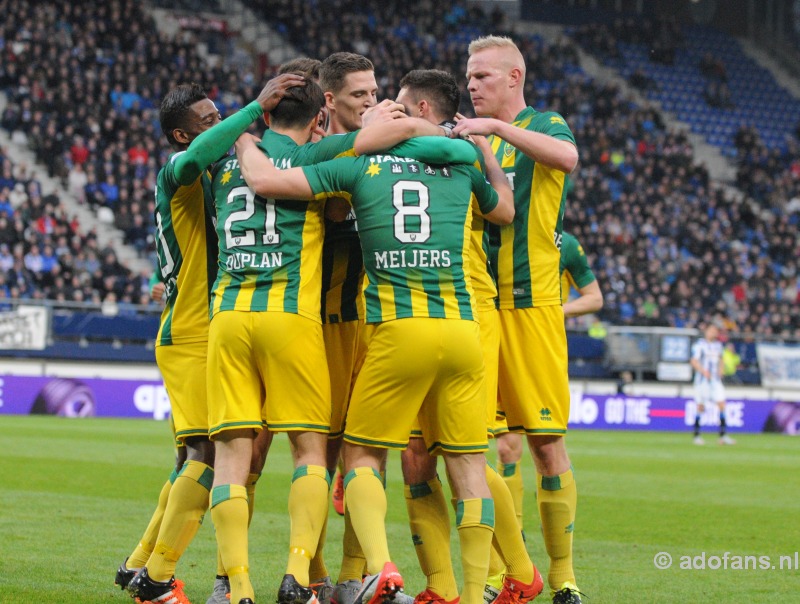 ado den Haag  wint met 4-0 van sc heerenveen