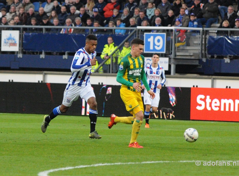 ado den Haag  wint met 4-0 van sc heerenveen