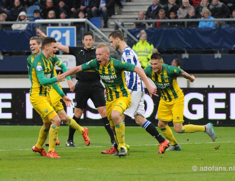 ado den Haag  wint met 4-0 van sc heerenveen