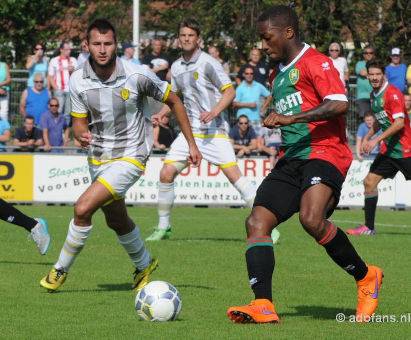 ADO Den Haag delft het onderspit tegen Burton Albian Marengo