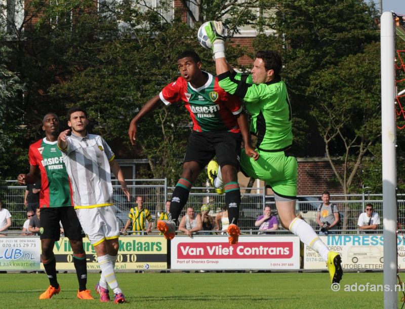 ADO Den Haag delft het onderspit tegen Burton Albian Segun Owbowale