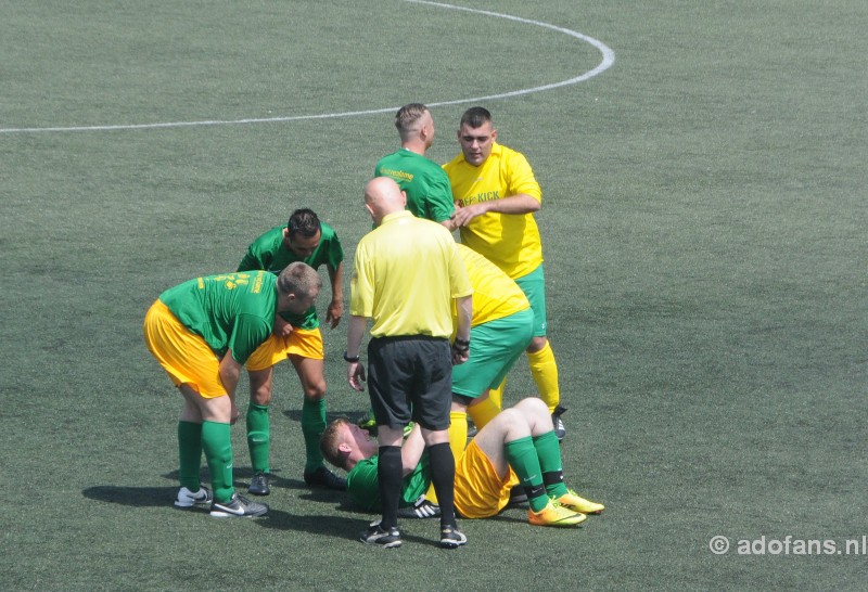 FOTO's ADO Den Haag Supportertoennoei 2015-2016