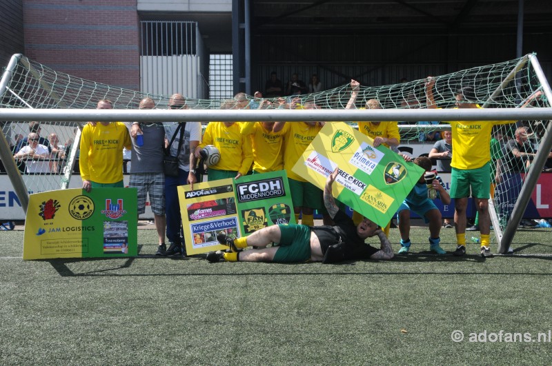 FOTO's ADO Den Haag Supportertoennoei 2015-2016