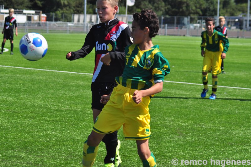 Jeugd wedstrijden ADO Den Haag , De Graafschap, Vitesse, Emmen NAC