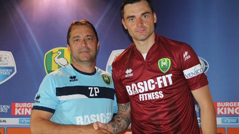 keeper Ernestas Setkus ADO Den Haag Petrovic