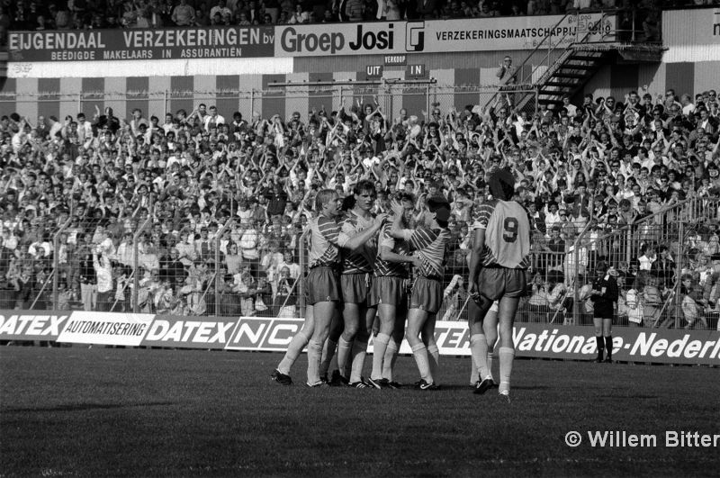 Oud PRO-FC fotograaf Willem Bitter overleden, FC Den Haag , ADO Den Haag