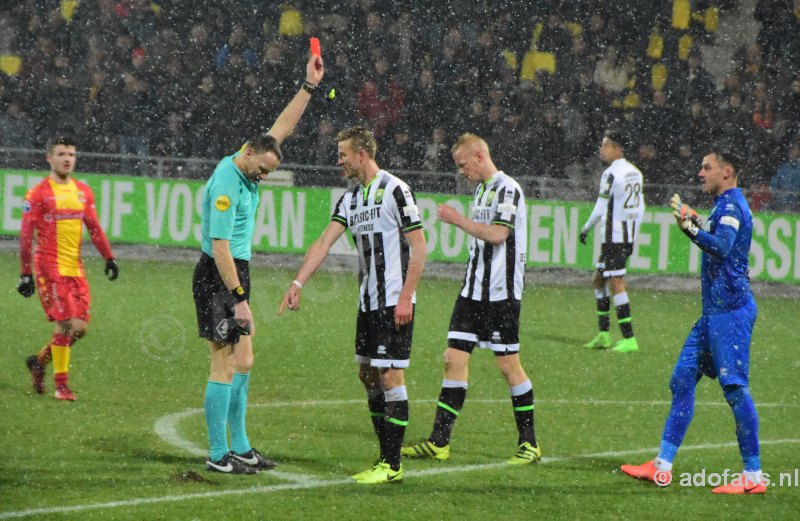 ADO Den Haag gekraakt door Go Ahead Eagles in degradatiekraker