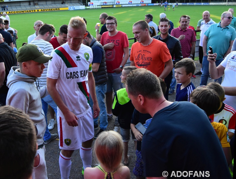 oefenduel, RKSV Halsteren, ADO Den Haag, Tom Beugelsdijk, Handtekeningen 