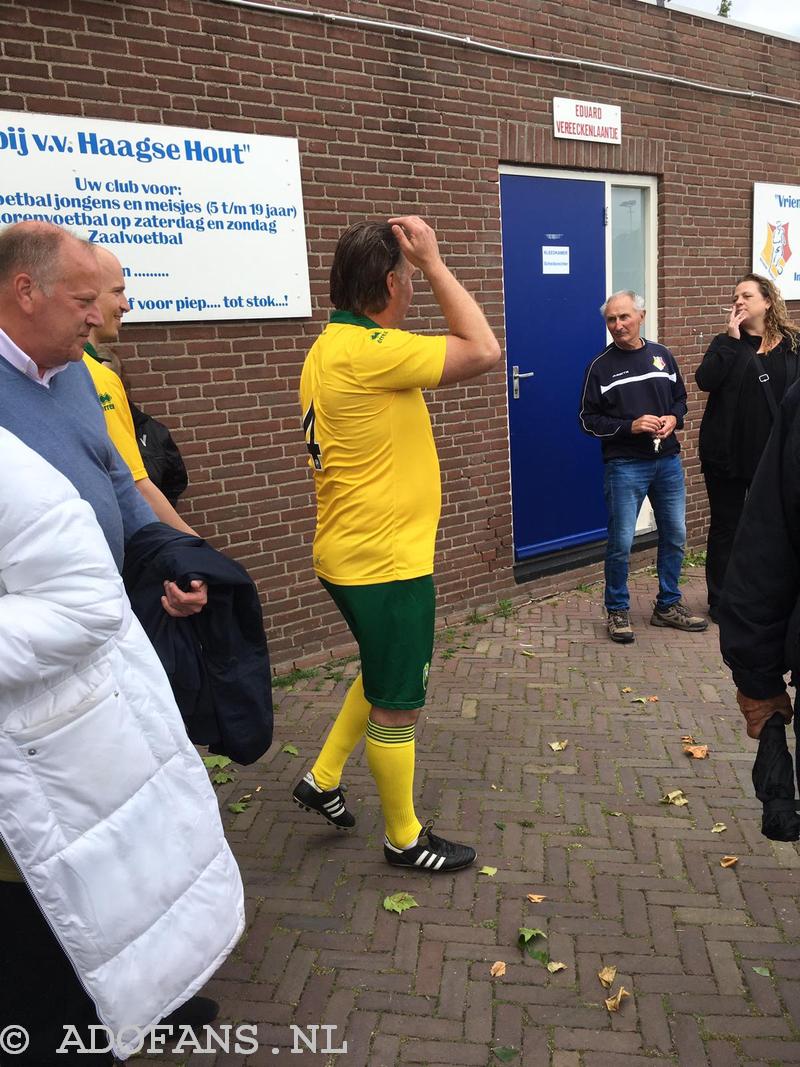 Oud ADO Den Haag wint jubileumwedstrijd van Haagse Hout