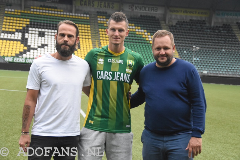 ADO Den Haag  Tomas Necid en Giovanni Troupee