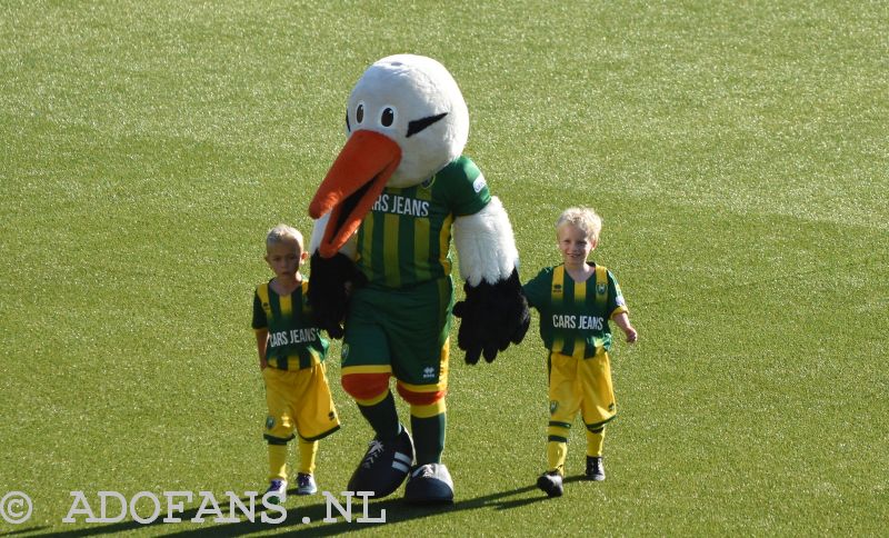 ADO Den Haag , Aris Thessaloniki, Mascotte Storky