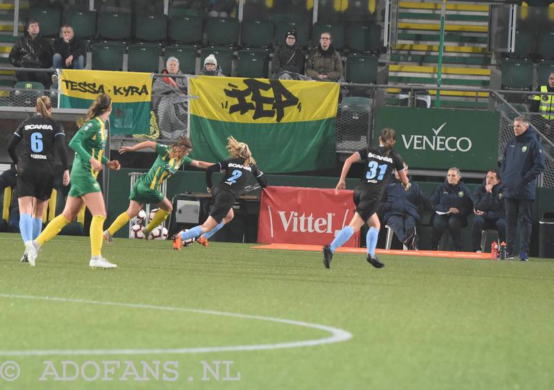 Vrouwenvoetbal ADO Den Haag wint van Pec Zwolle