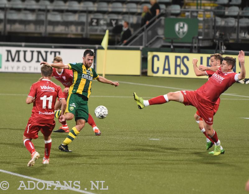 ADO Den Haag op karakter langs VVV Venlo