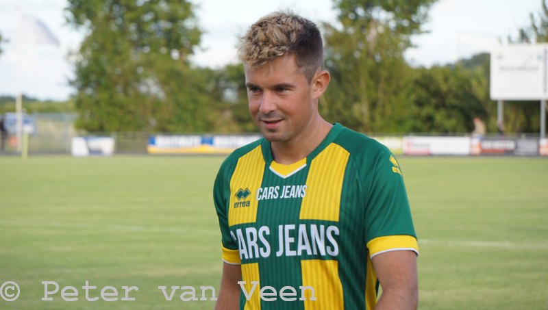 vv Serooskere, ADO Den Haag 