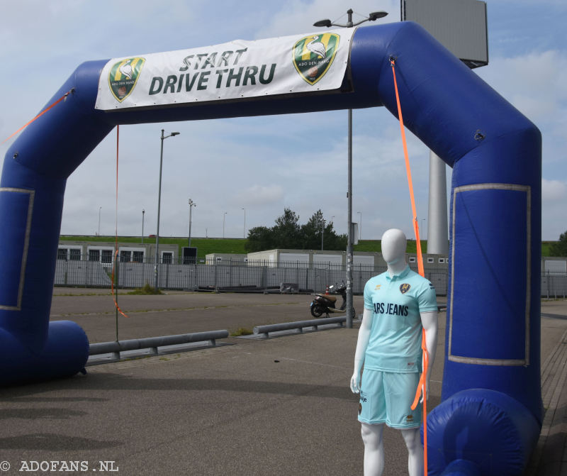 ADO Den Haag Drive thru tenue verkoop