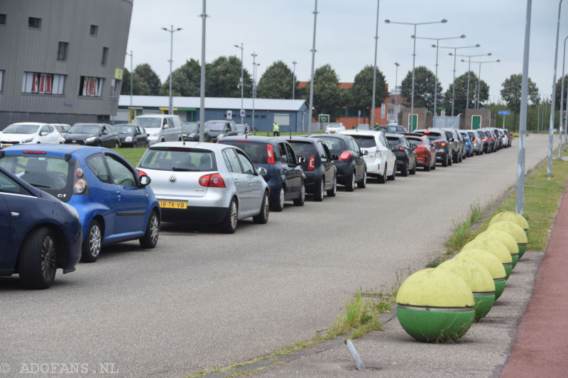 ADO Den Haag Drive thru tenue verkoop