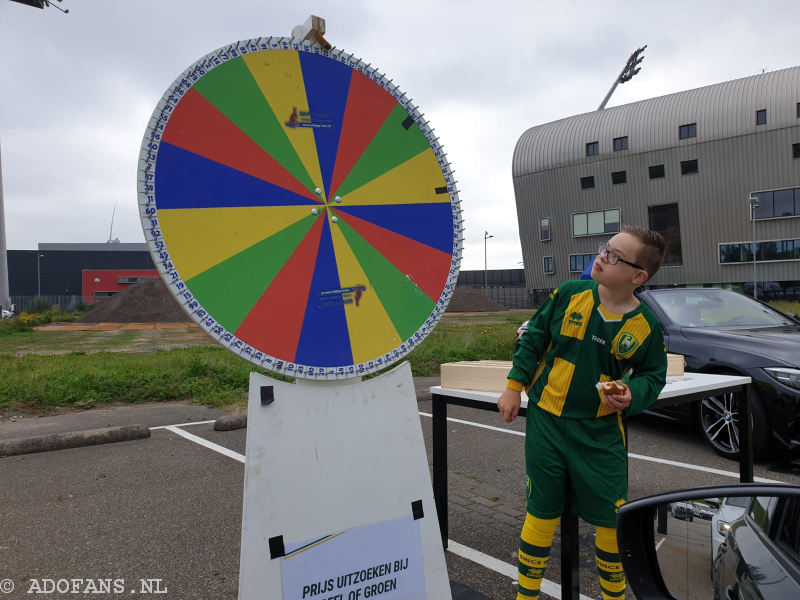 ADO Den Haag Drive thru tenue verkoop