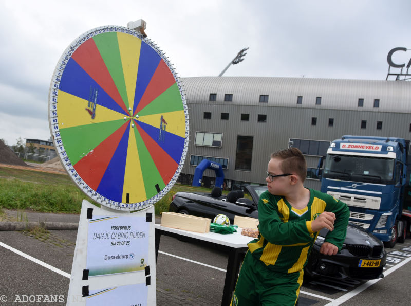 ADO Den Haag Drive thru tenue verkoop