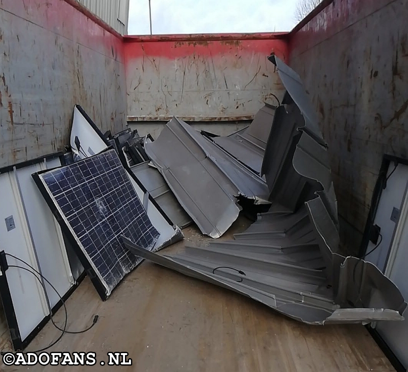 Schade dak Cars Jeans stadion ADO Den Haag