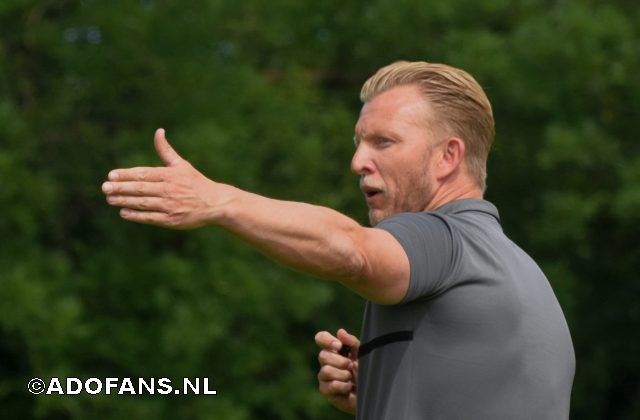 ADO Den Haag trainer Dirk Kuyt