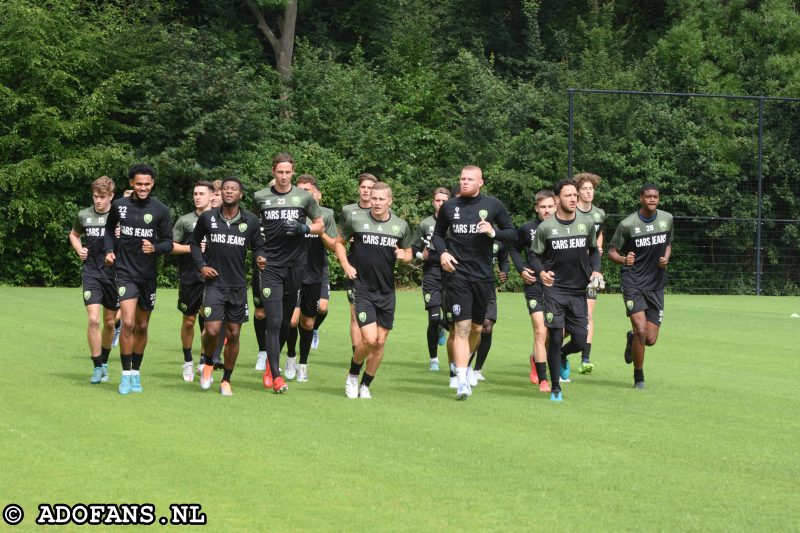 foto's eerste training ADO Den Haag  seizoen 2022-2023