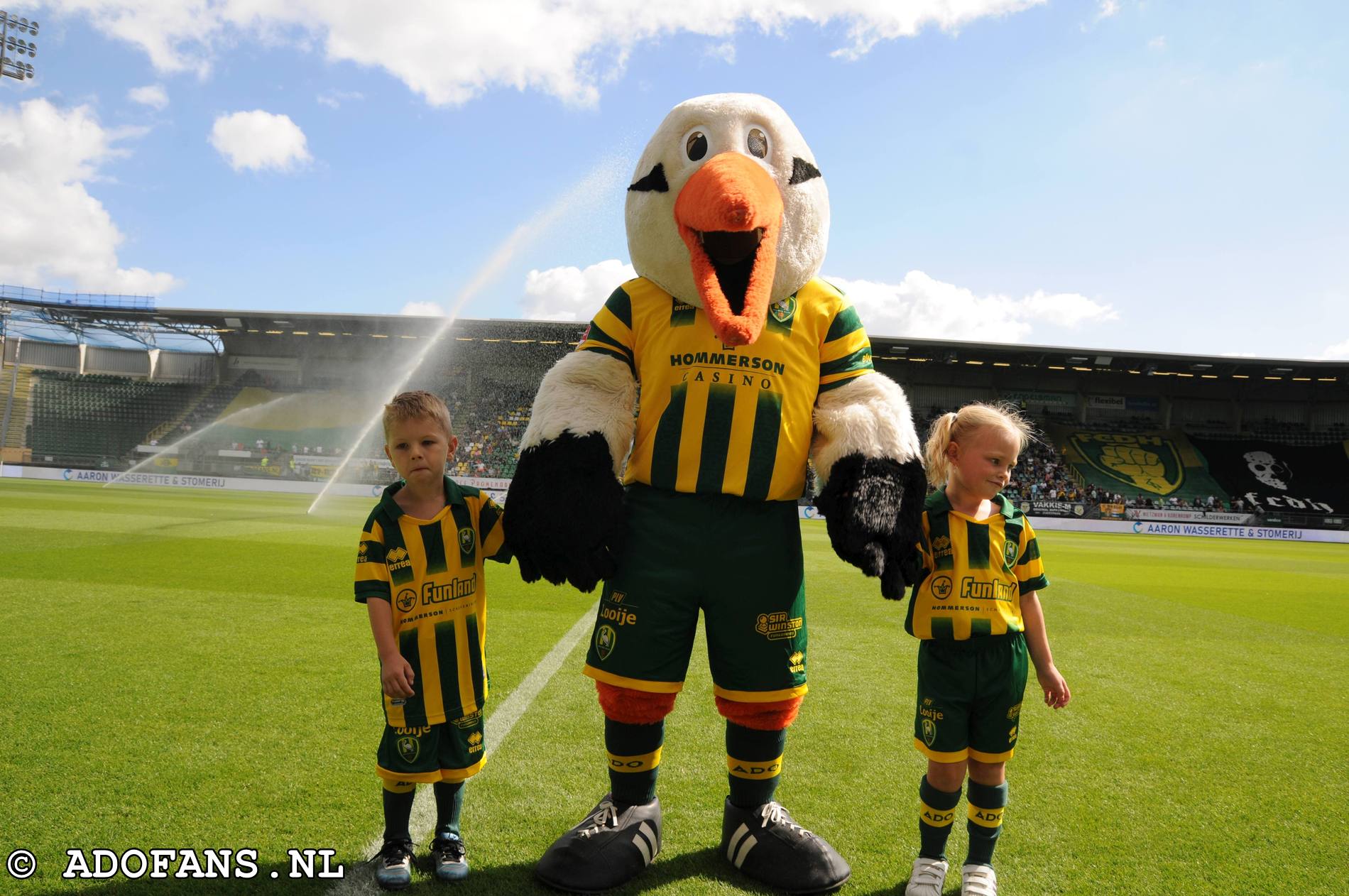 ADO Den Haag Wint van jong Ajax