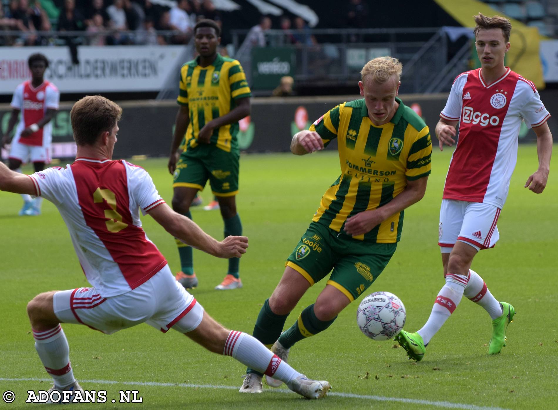 ADO Den Haag Wint van jong Ajax