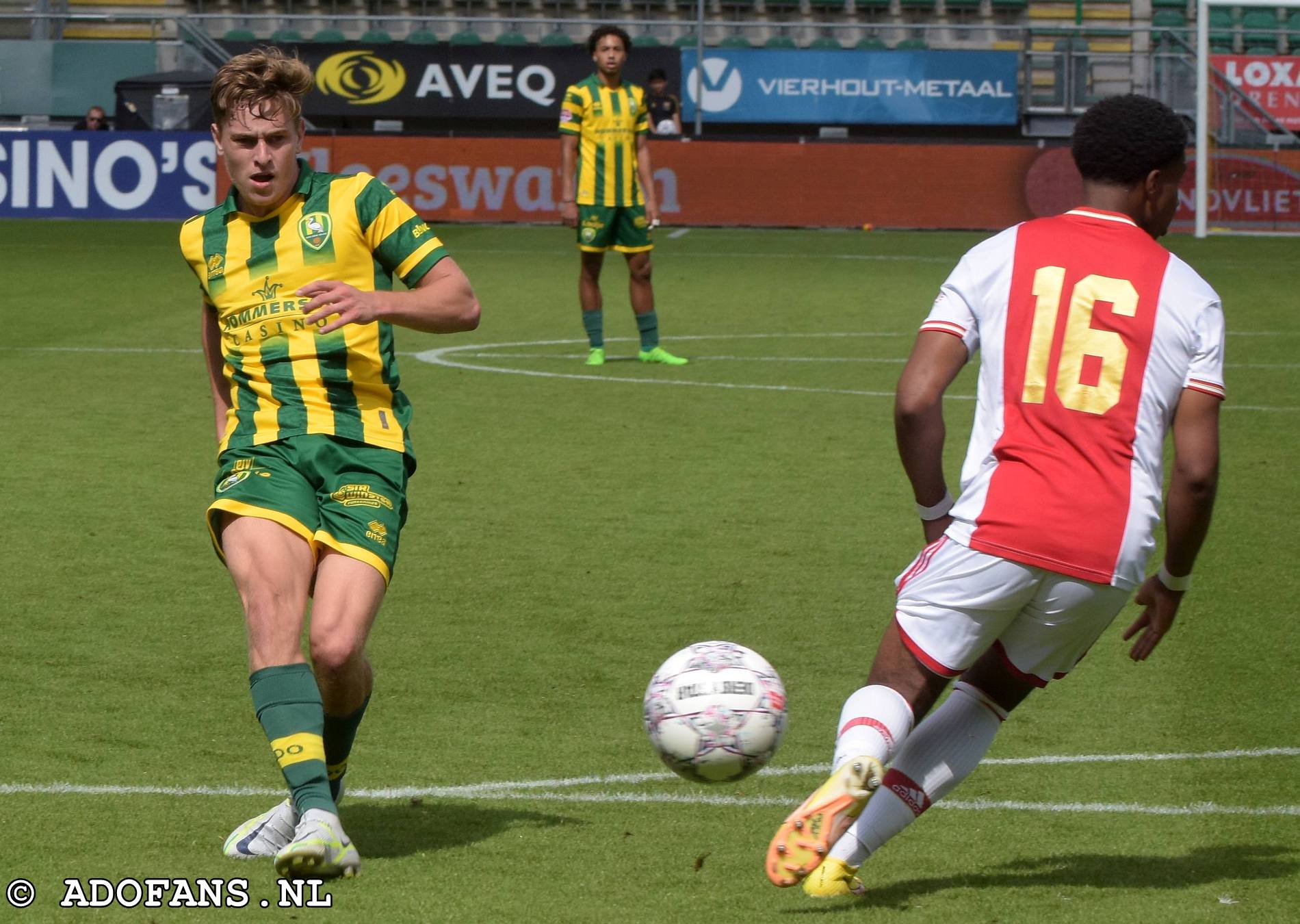 ADO Den Haag Wint van jong Ajax