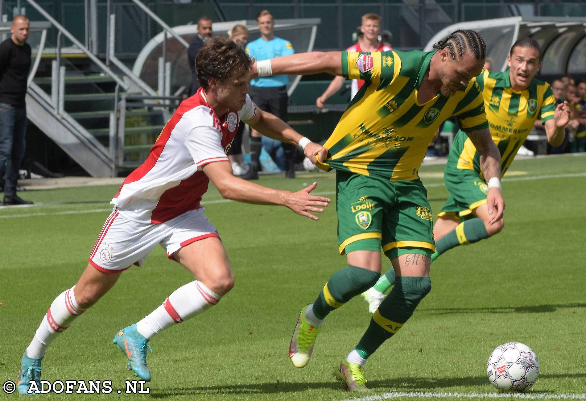 ADO Den Haag Wint van jong Ajax