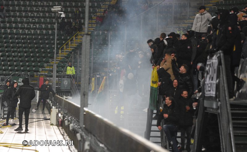 ADO Den Haag Heracles supporter vuurwek bom