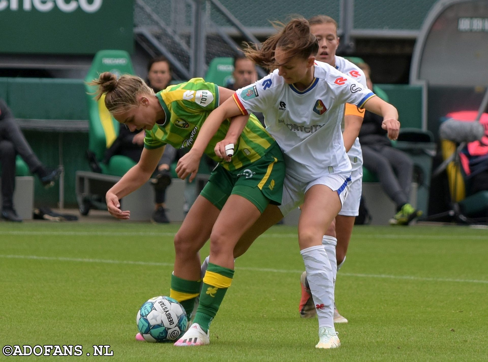 ADO Den Haag Vrouwen winnen van Testar 