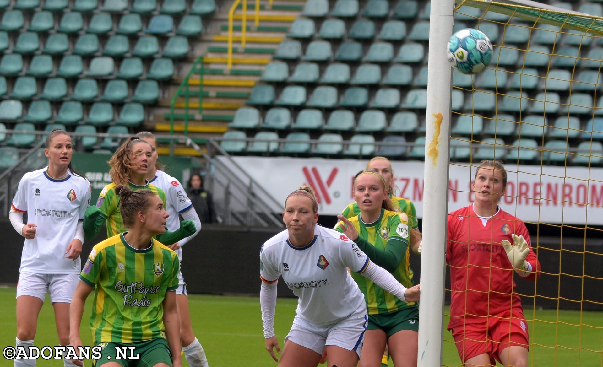 ADO Den Haag Vrouwen winnen van Testar 