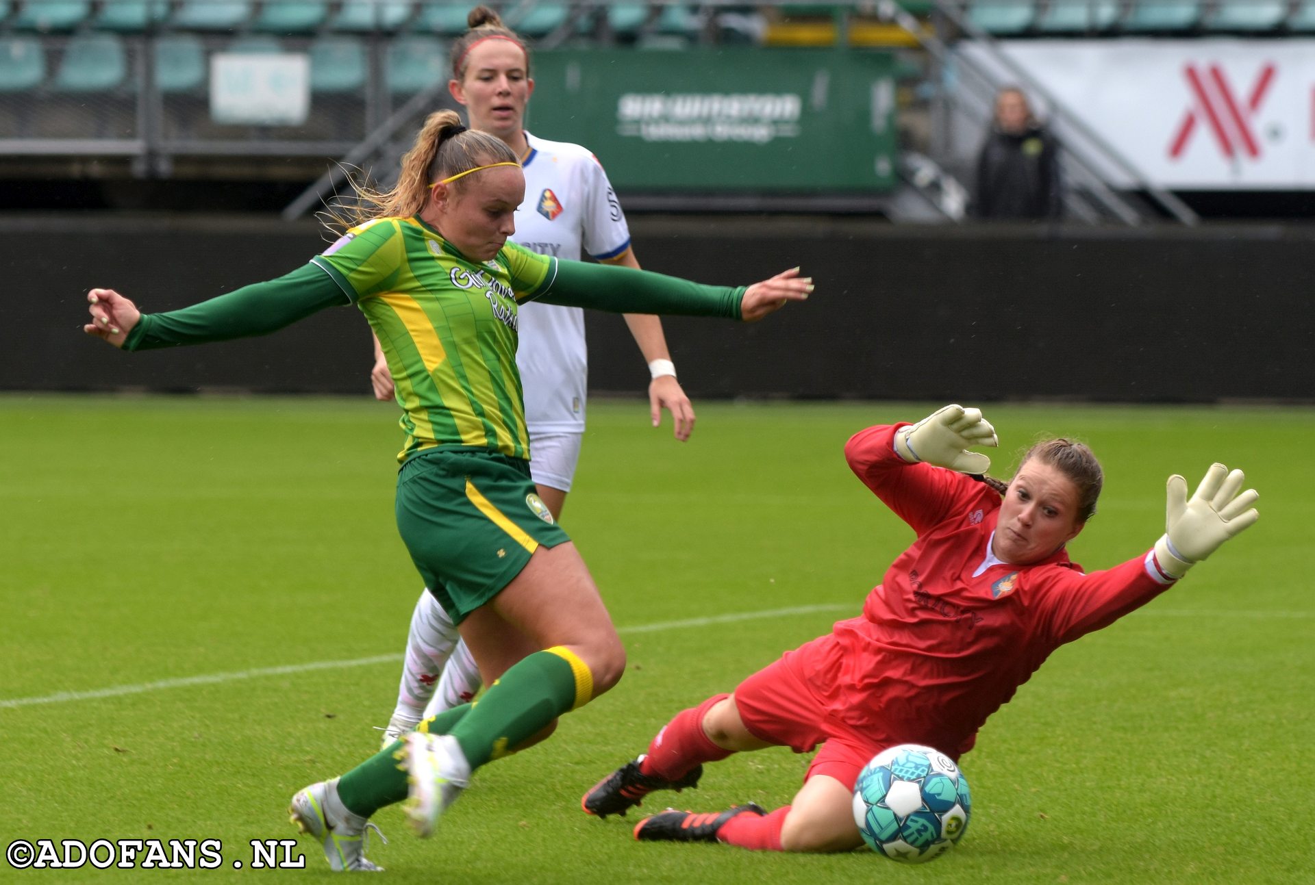 ADO Den Haag Vrouwen winnen van Testar 