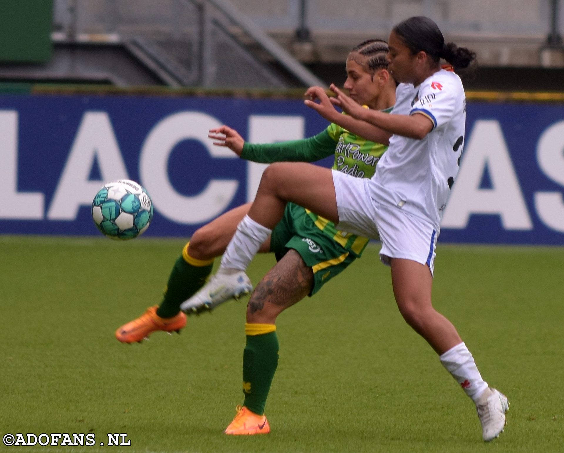 ADO Den Haag Vrouwen winnen van Testar 