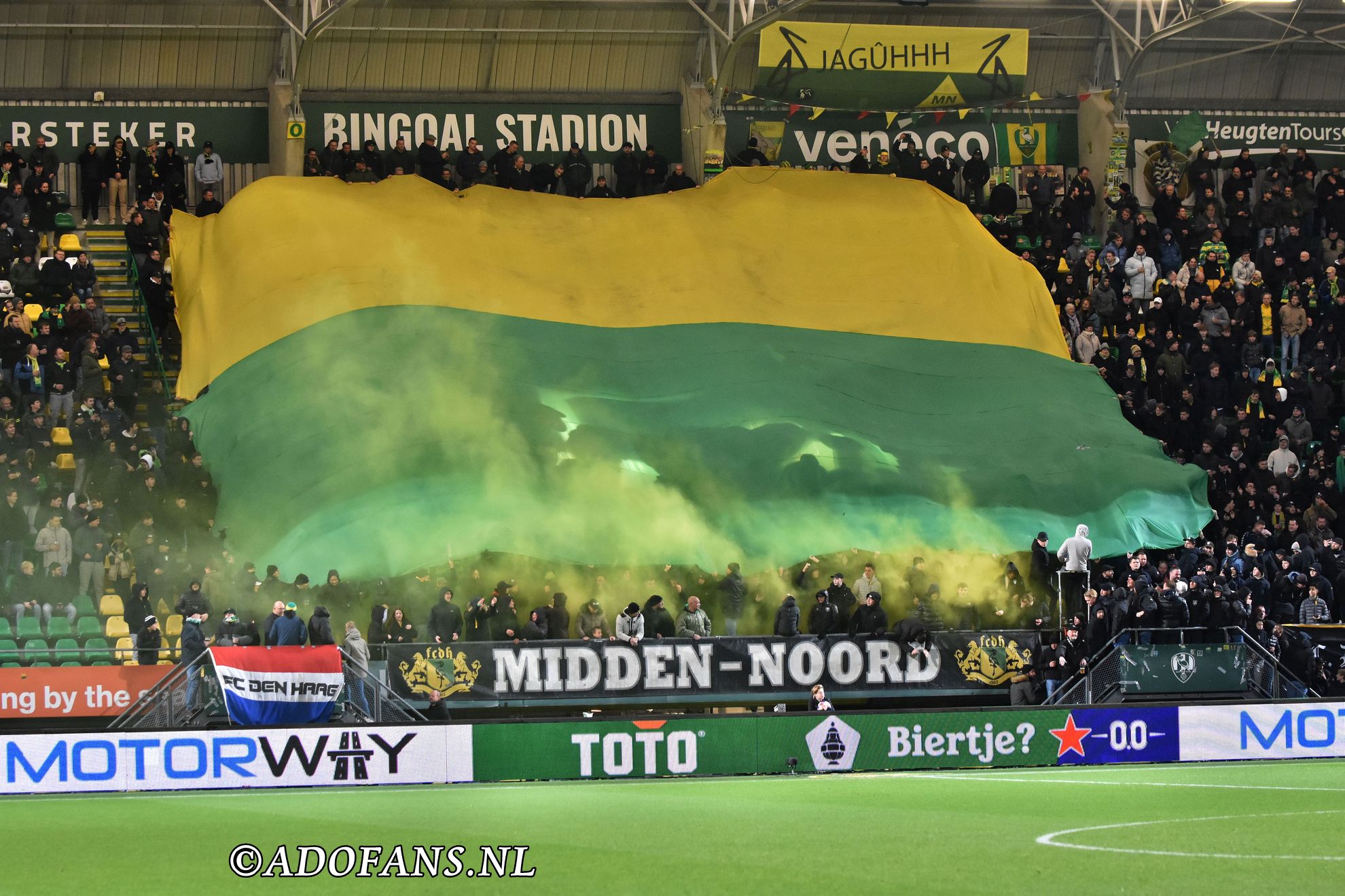 knvbbeker ADO Den Haag Verslaat Sparta Rotterdam