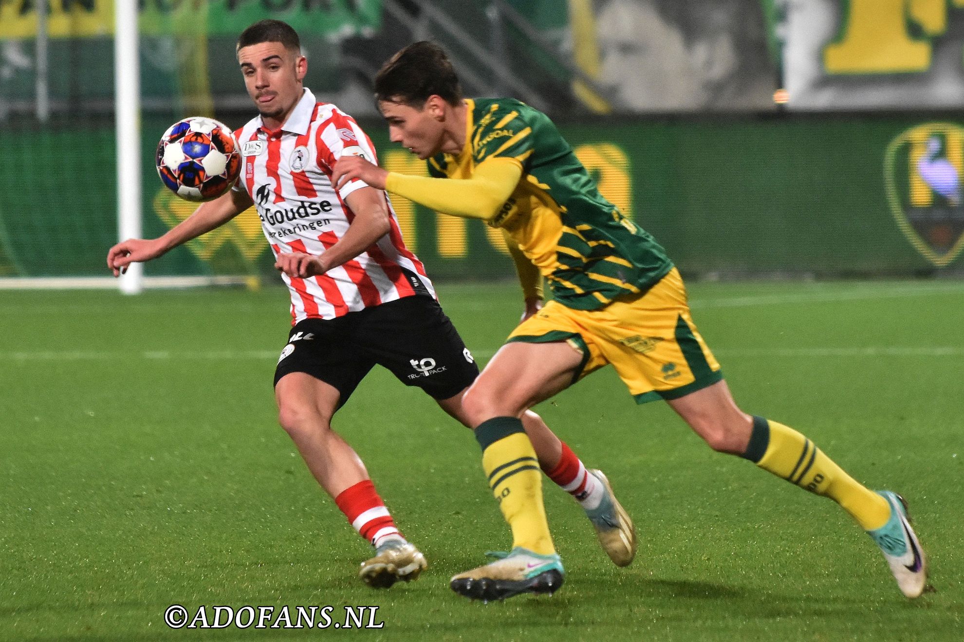 knvbbeker ADO Den Haag Verslaat Sparta Rotterdam