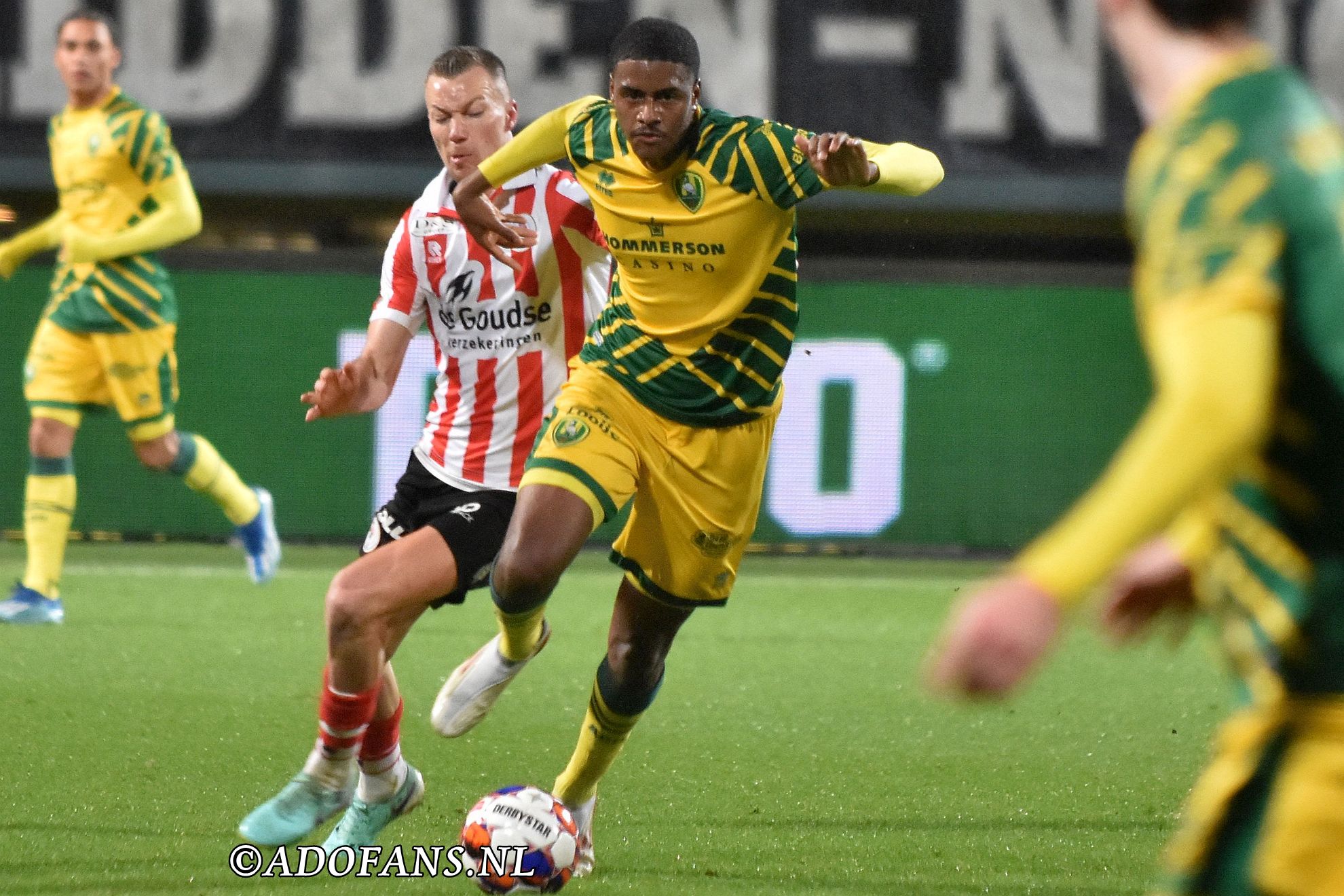 knvbbeker ADO Den Haag Verslaat Sparta Rotterdam